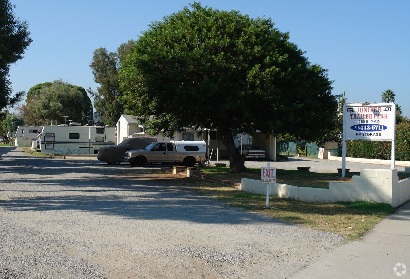 Juniper Trailer Court - Juniper Trailer Court Apartments