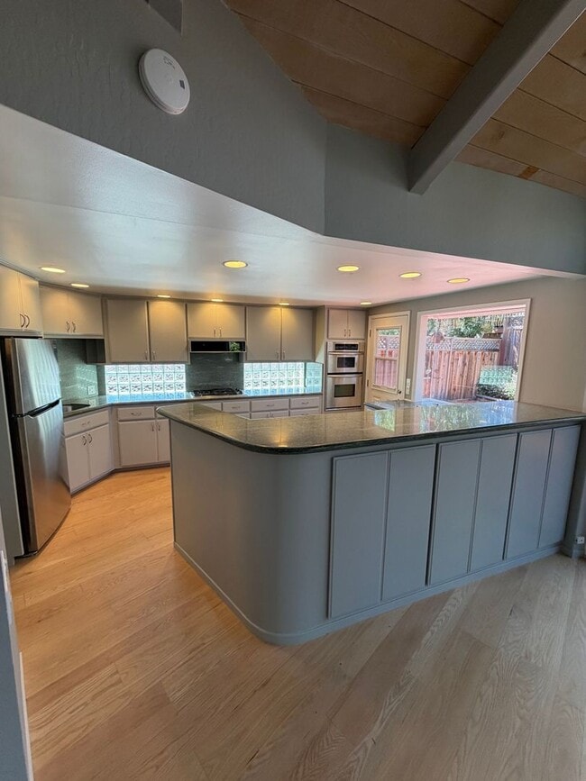 Photo - Charming Residence in Belmont