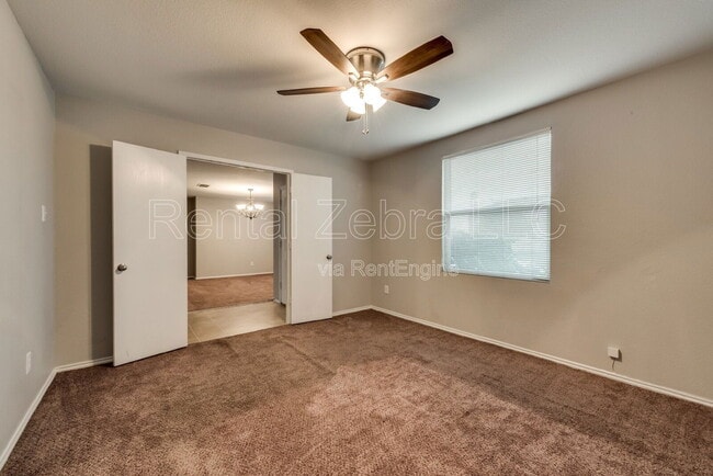 Photo - 2909 Goldenrod Dr