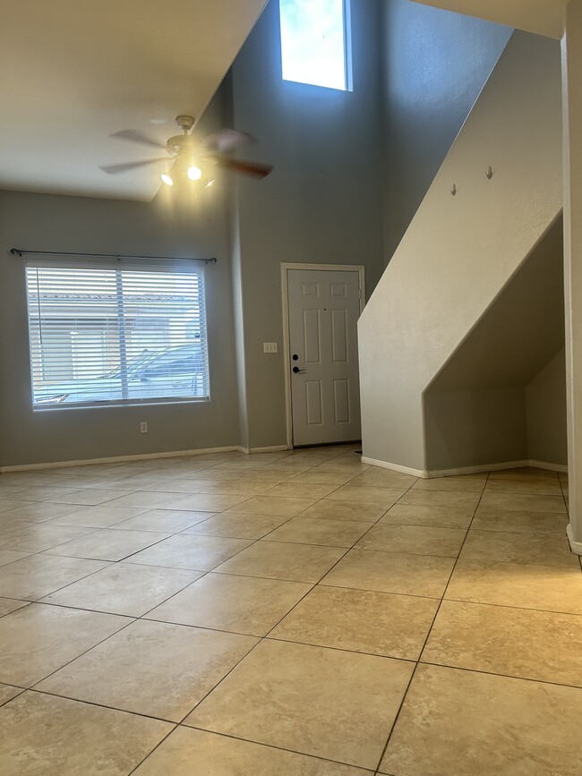 Photo - 85 Falcon Feather Way