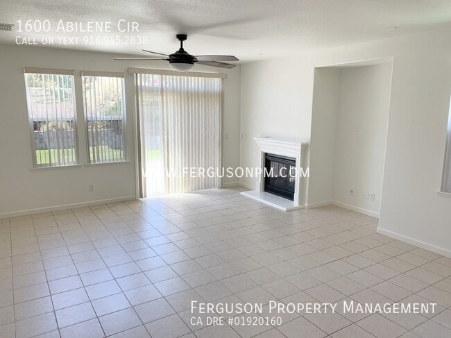 Photo - 1600 Abilene Cir