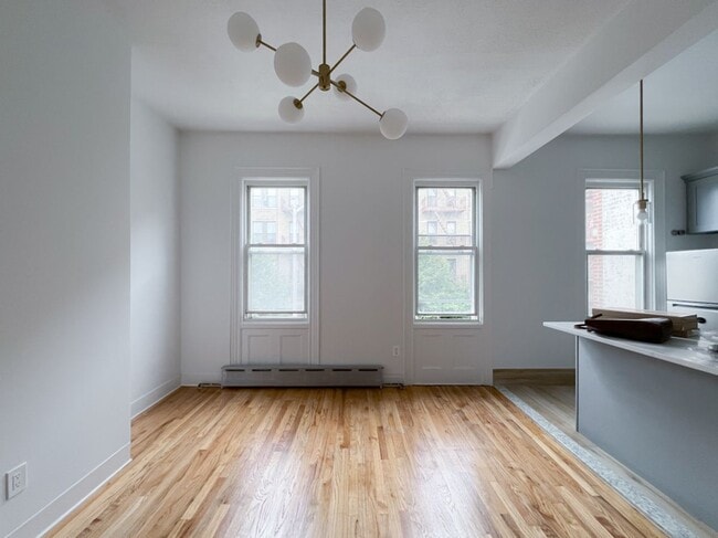 Photo - 42 STREET Unit 2F