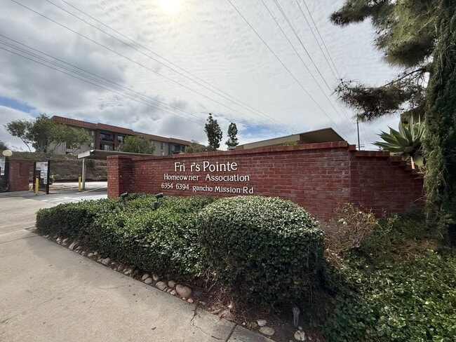 Photo - Bright & Spacious 2-Bedroom Condo in Prime Mission Valley Location!