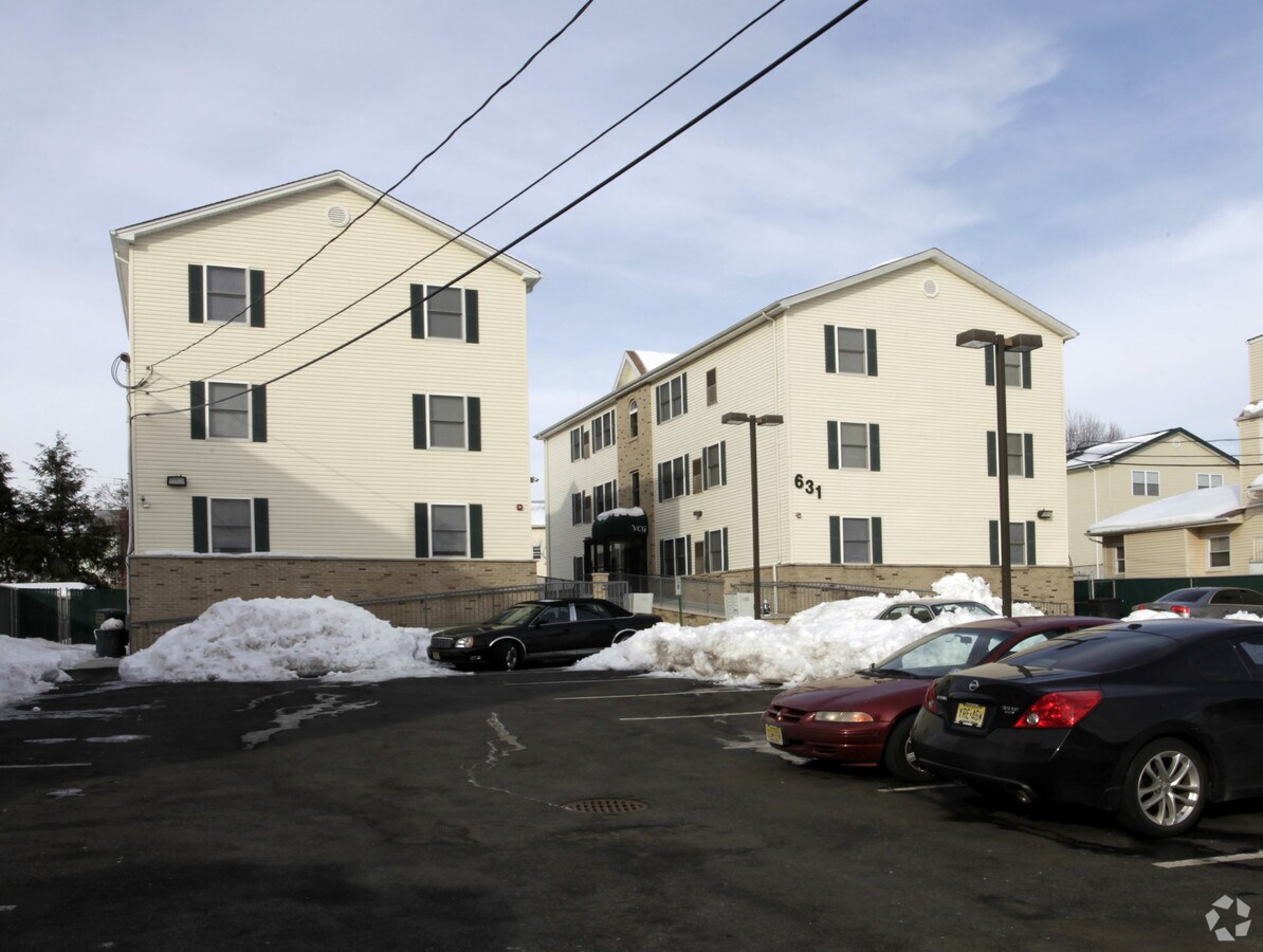 Photo - 631 S Broad St