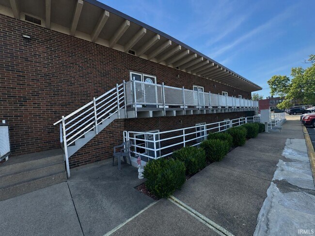2301 W Michigan St Unit C