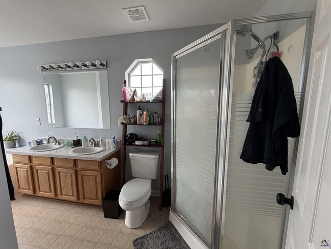 Photo - 104 Muirfield Ln