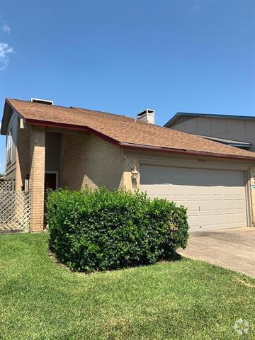 Building Photo - 2929 Pegasus Dr Rental