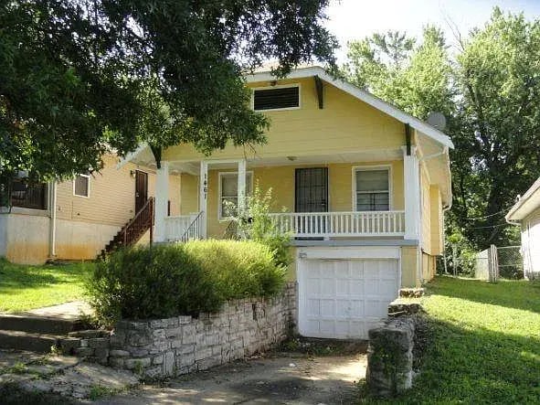 Photo - 1461 E 66th Ter