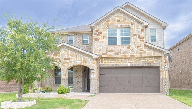 Building Photo - 410 Club House Dr