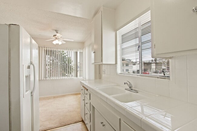 Photo - 10250 Palms Blvd Unit 10270-3