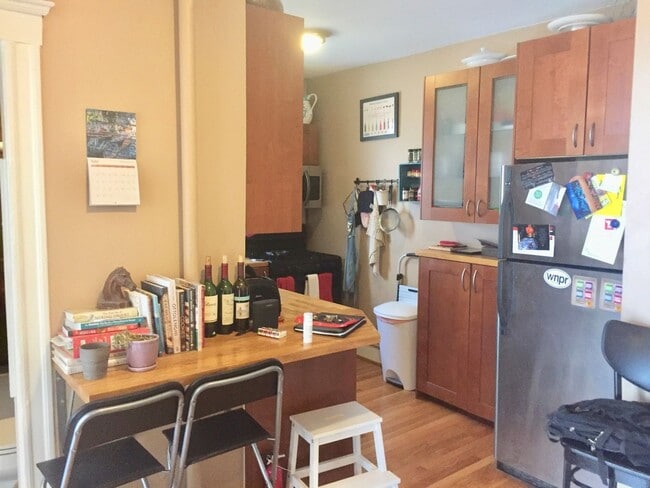 Photo - WOW!!!  NICE BRIGHTON 2 BED NEAR CLEVELAND CIRCLE