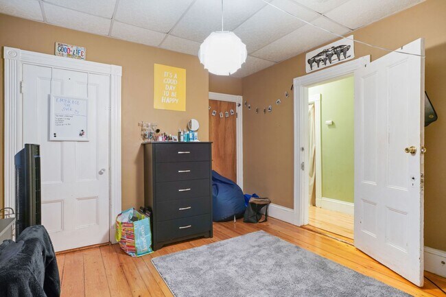 Photo - 68 Calumet St Unidad #1