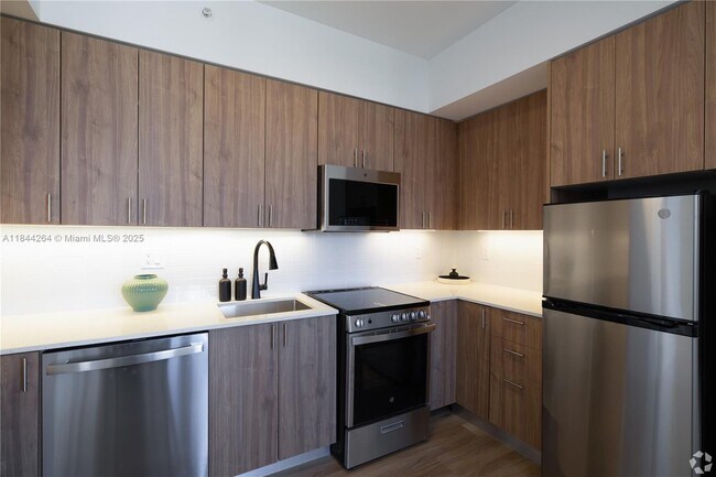 Photo - 650 SW 1st St Unit 203