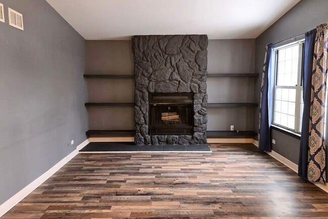 Photo - 903 Bidwell Dr