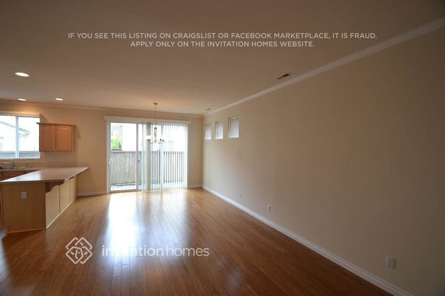 Photo - 6206 Park St E