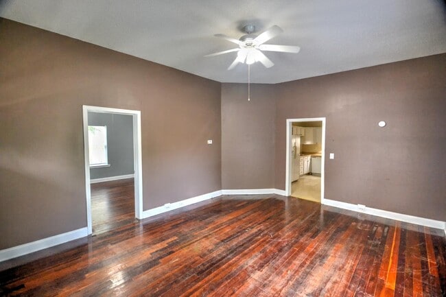 Photo - 216 Tryon St