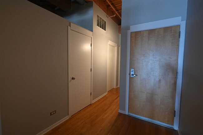 Photo - 333 S Desplaines St Unit 513