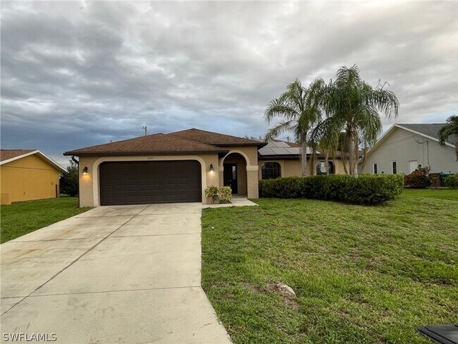 Photo - Beautiful 3/2/2- NE Cape Coral- SEE IT TODAY!