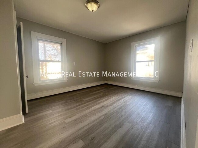 Photo - 4 Bellevue St Unit 2