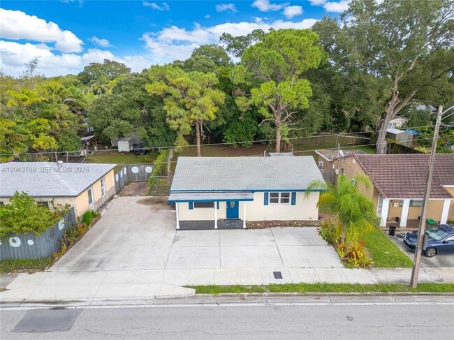 Photo - 1320 N Andrews Ave