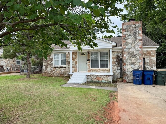 Building Photo - 1728 Hasley Dr