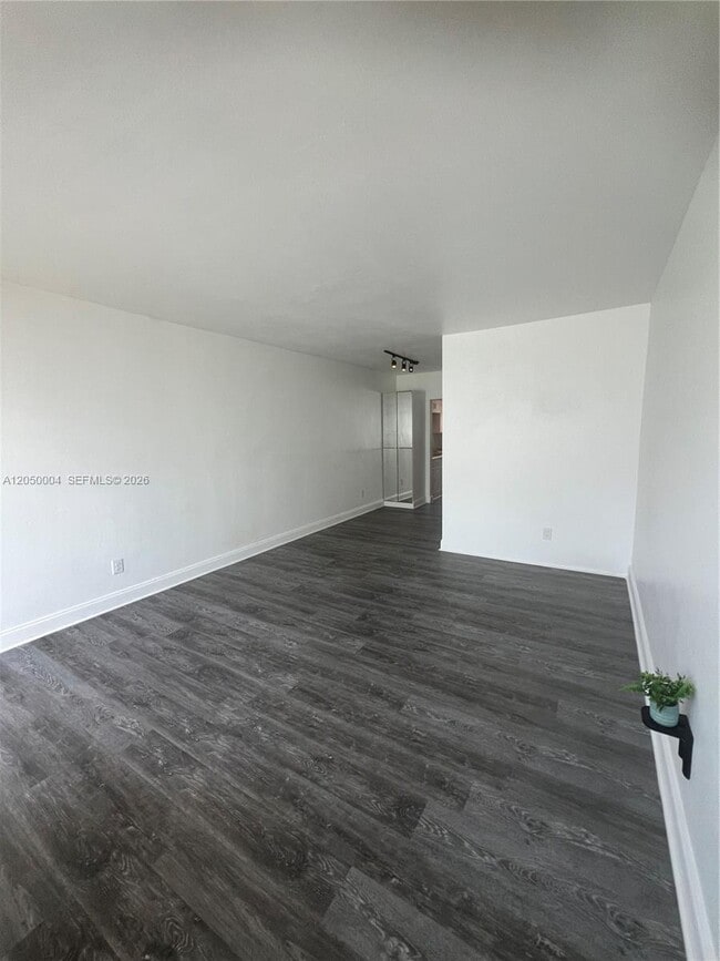 Photo - 7720 Harding Ave Unit 9