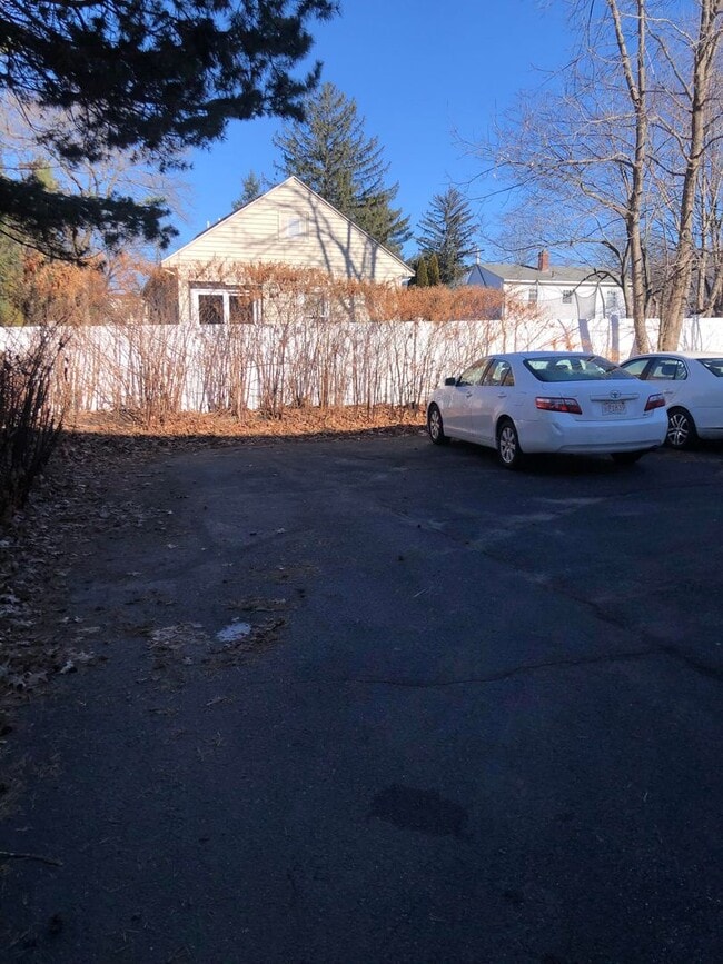 Photo - 19 Summerhill Ave Unit D