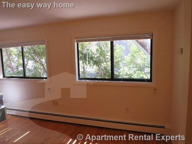 Photo - 61A Sixth St