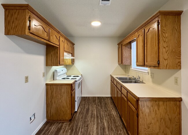 Photo - 514 Carson Rd