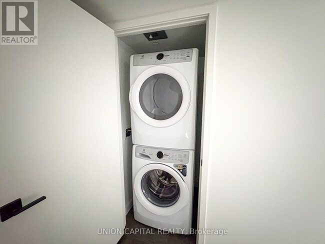 Photo - 609 Sherbourne St Unit 1901