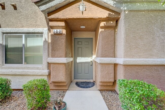 Building Photo - 8749 Horizon Wind Ave