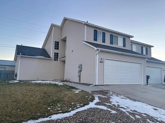 Photo - 1031 Meadow Ln