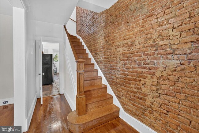 623 Farragut St NW