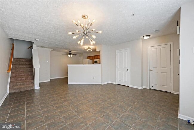 Photo - 1817 Triple Feather Rd