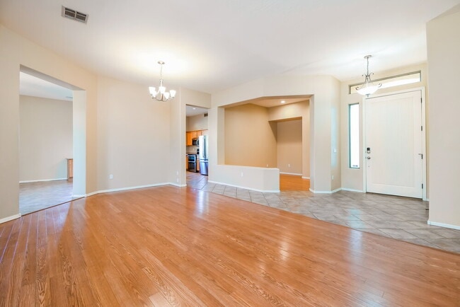 Photo - 1714 S Colonial Dr