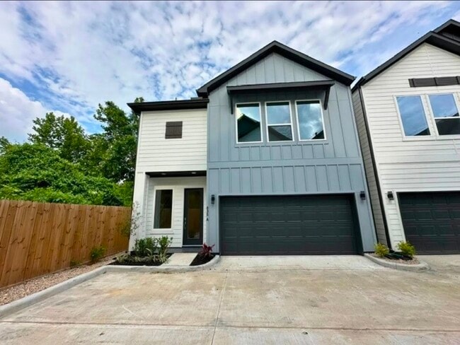 Building Photo - 835E Dorchester St