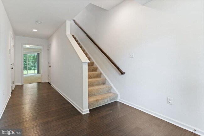 23048 Mountain Laurel Ln