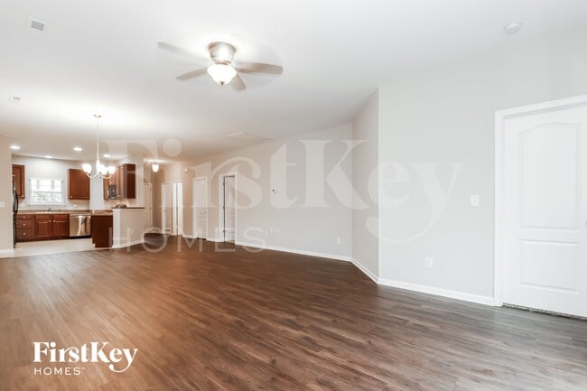 Photo - 646 Savannah River Dr