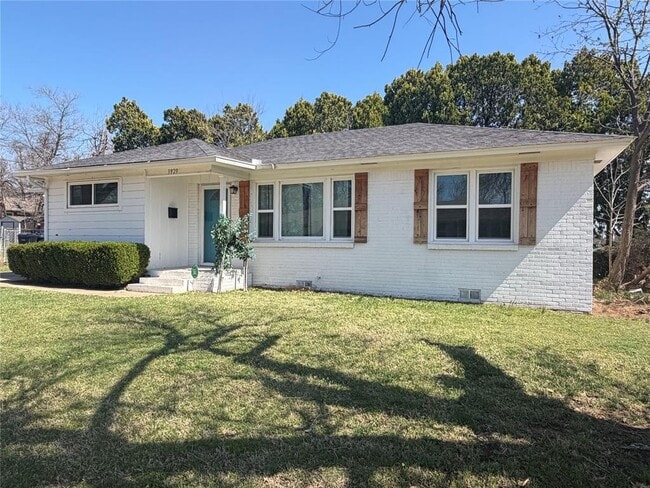 Photo - 3929 NW 32nd St