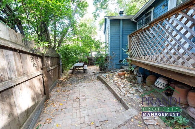 Photo - 357 Forrest Ave