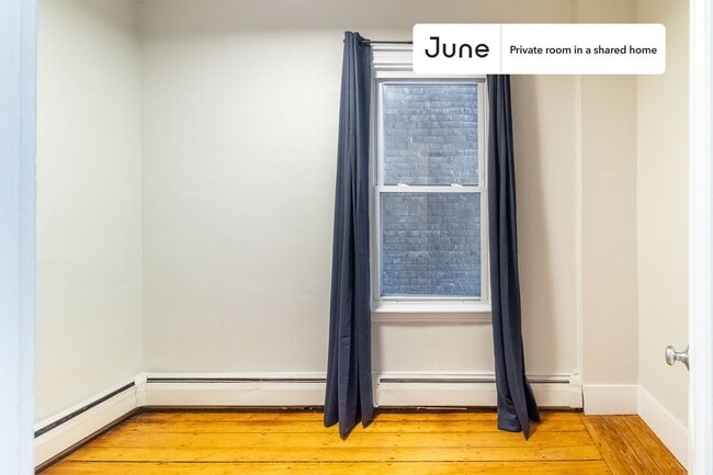 Photo - Room in Shared 4 bed/1 bath home Unidad D