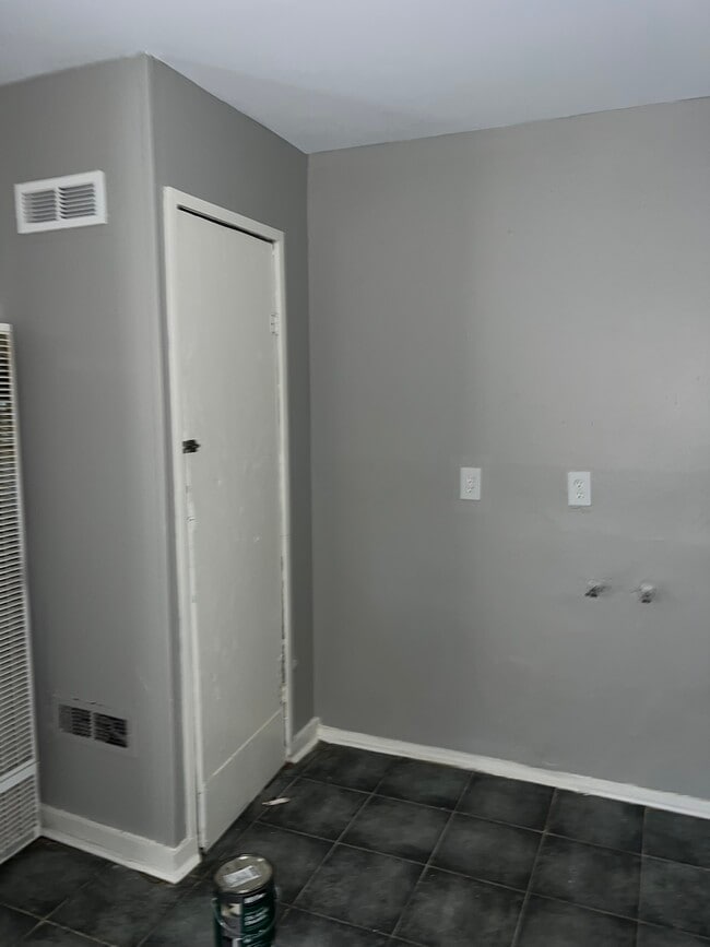 Photo - 2251 Stovall Ave