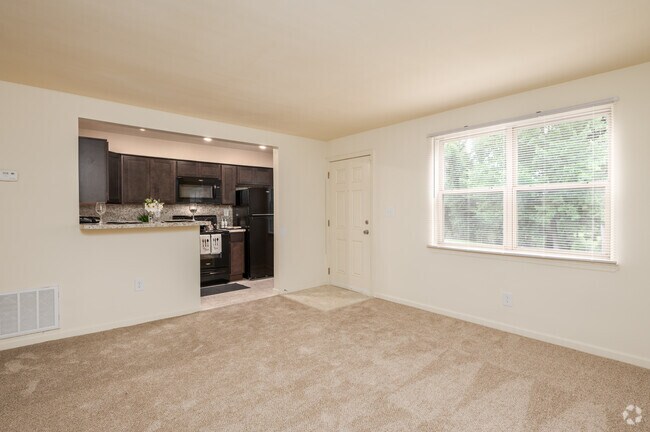 2BR, 1BA - 849SF