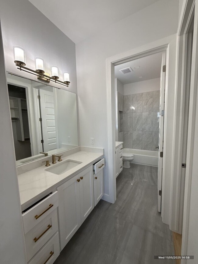 Photo - 8340 NW 130th Cir Apartamento