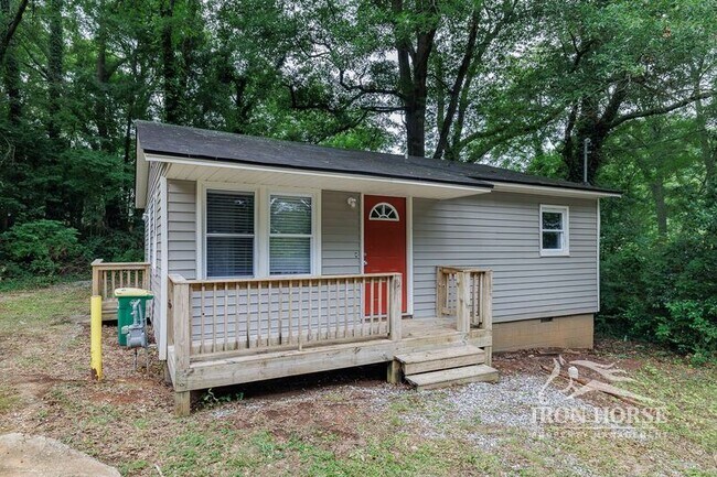 Photo - 185 Royal Ct