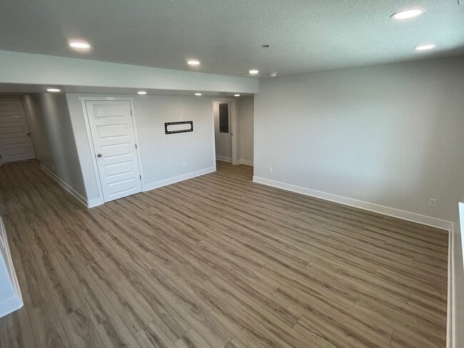 Photo - 946 N Olson Dr Unidad B