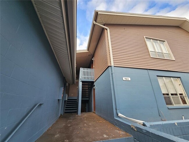 Photo - 7611 Paula Dr Unit 4