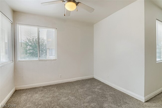 Photo - 1806 N Decatur Blvd Unidad 202