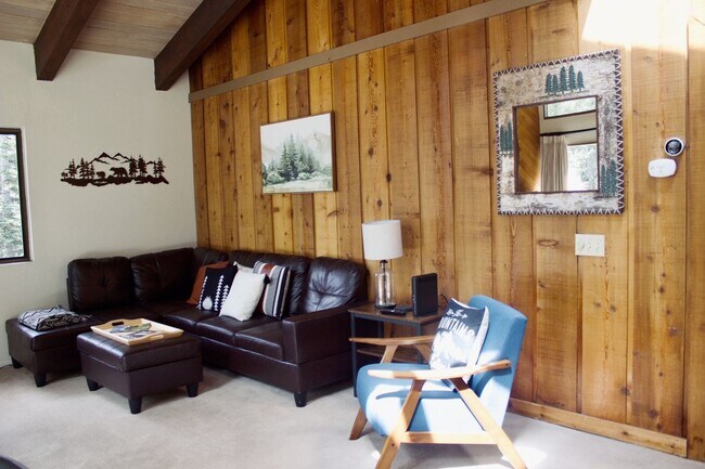 Photo - Introducing Your Ideal Retreat in a Prime Location!