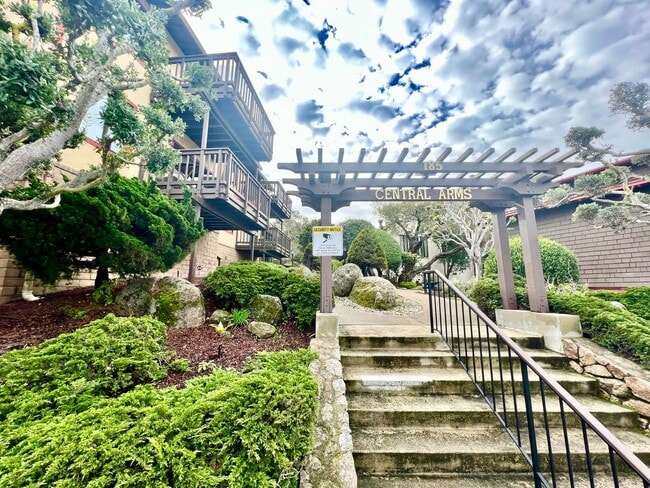 Photo - 185C -TL - CS Unidad C